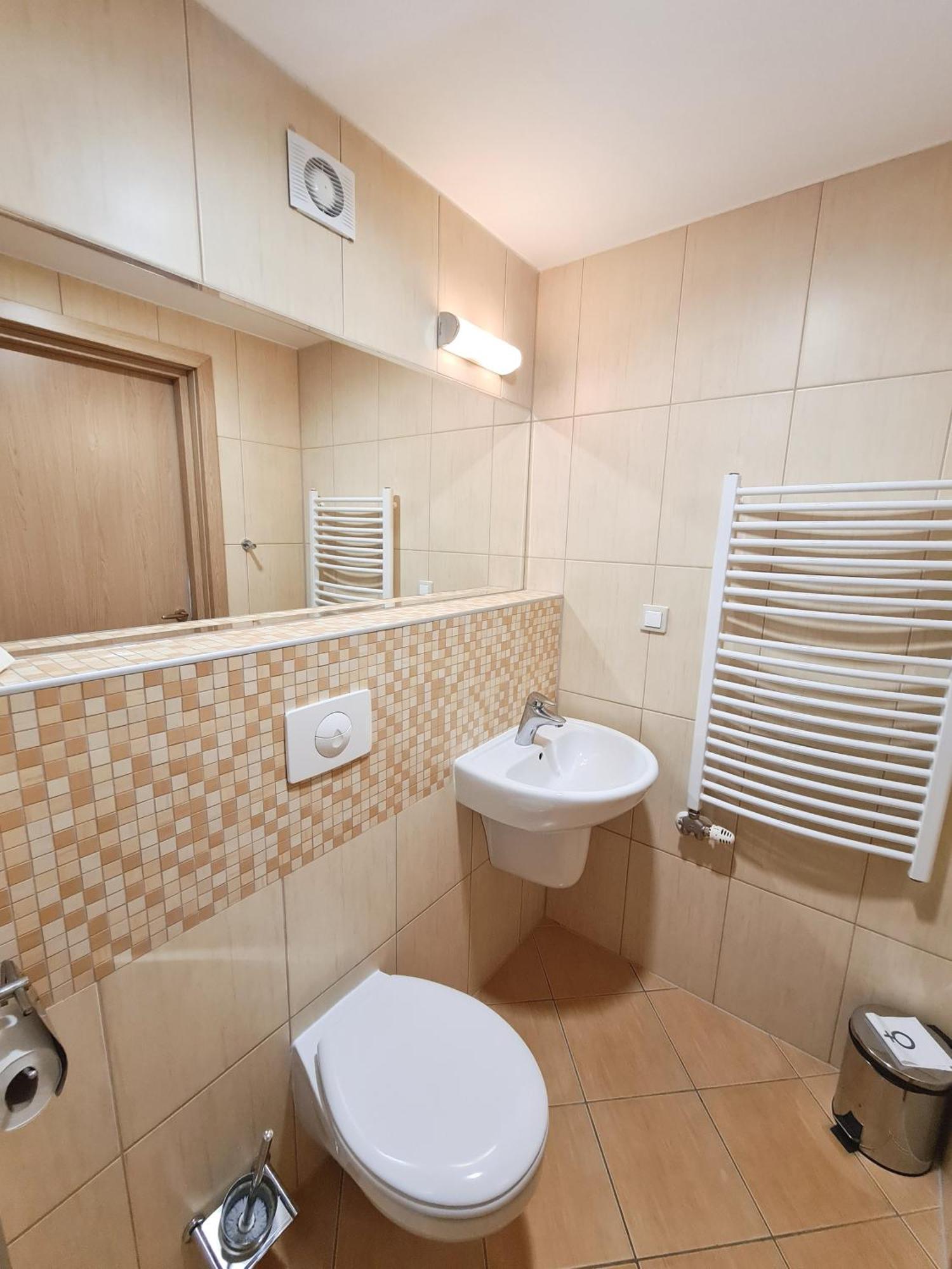 Ski Hotel Piwniczna-Zdroj Εξωτερικό φωτογραφία