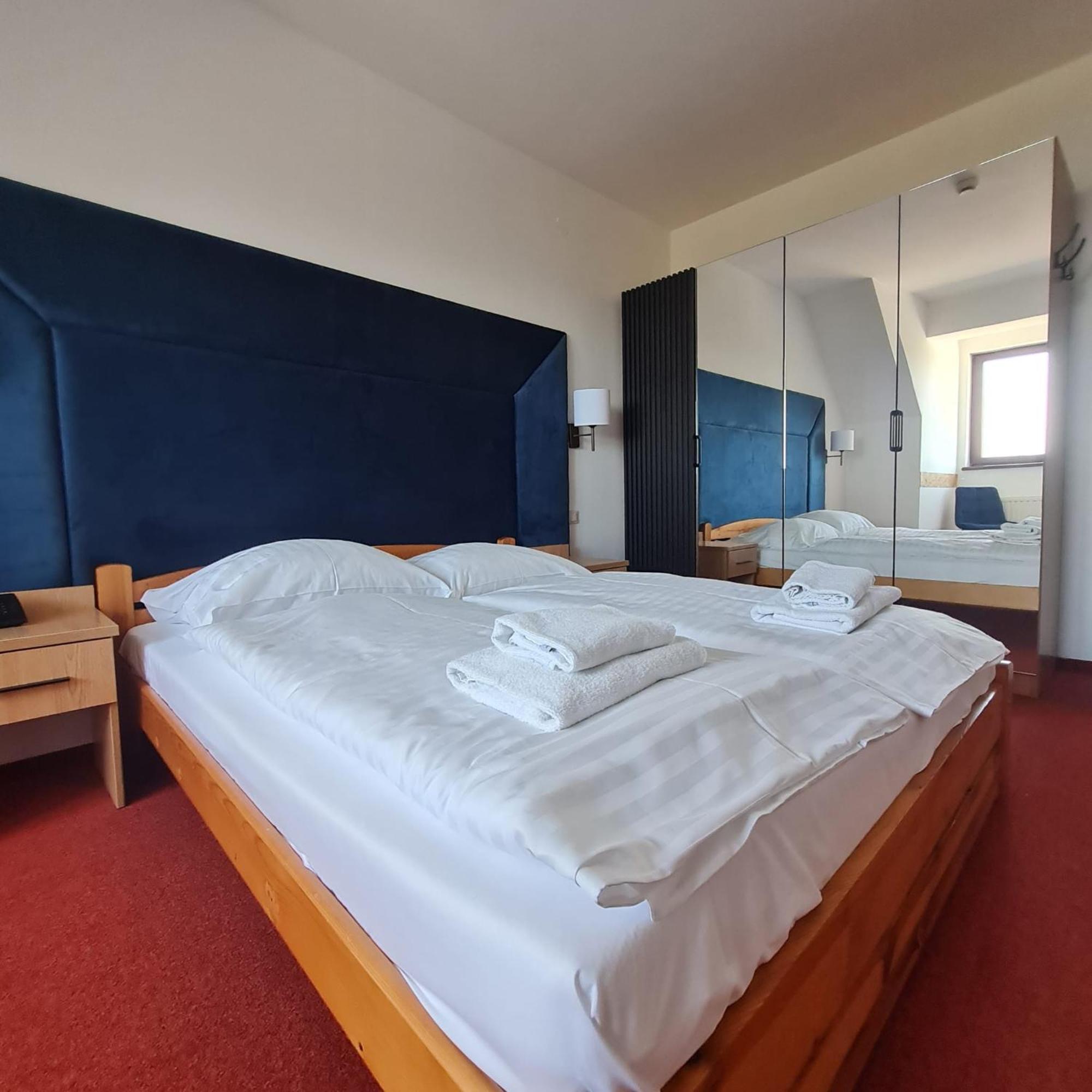 Ski Hotel Piwniczna-Zdroj Εξωτερικό φωτογραφία
